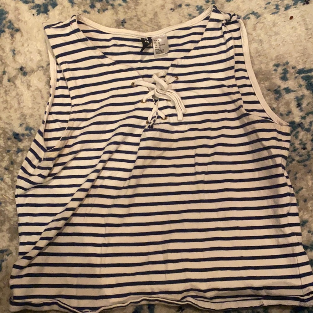 H&M CROPPED LACE UP TANK